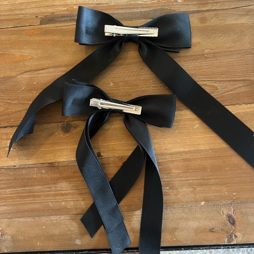Two Hair Bows - Picture 2 of 2